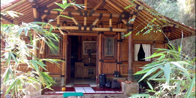 Menikmati Kesejukan Alam dengan Desain Rumah Bambu yang Elegan